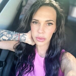 Meet your Posher, Rosalia